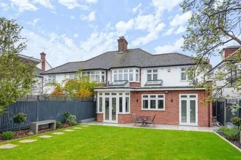 4 bedroom property — 4 bedroom Semi Detached for sale