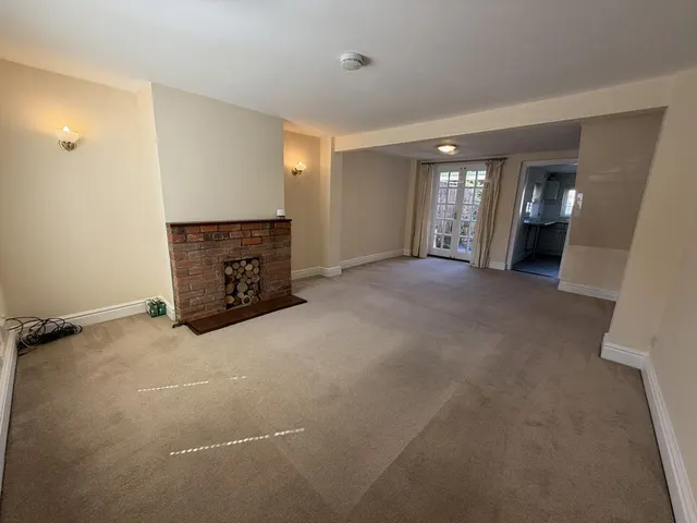 Photo 2 — South Place, Marlow SL7 1PY