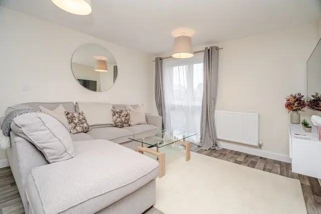 Cranwell Crescent, Eaton Leys, MK17, photo 3