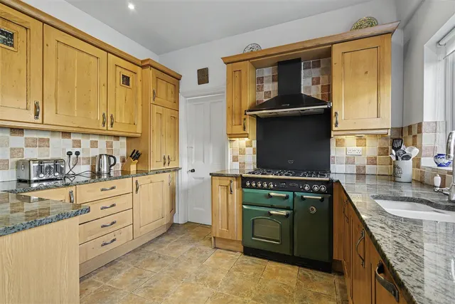 The Strand, Attenborough, NG9, photo 3
