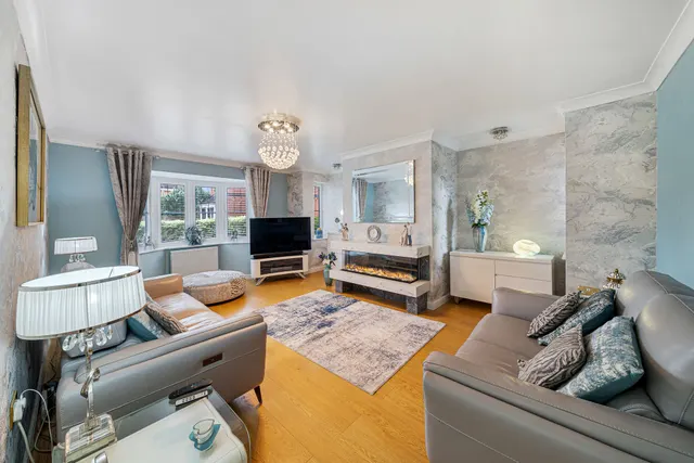 Photo 3 — Fox Bank Close, Widnes, Widnes, WA8 9DP