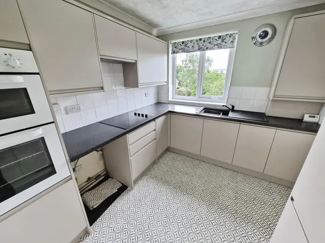 Regent Gardens, Grimsby, DN34, photo 3
