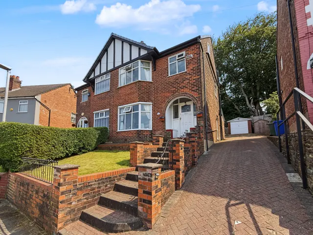 Duckworth Road, Prestwich, M25, photo 1