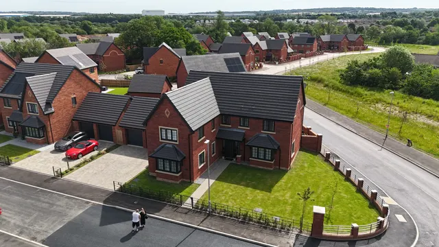 Bower Fold Drive, Stoke-On-Trent, ST4, photo 1
