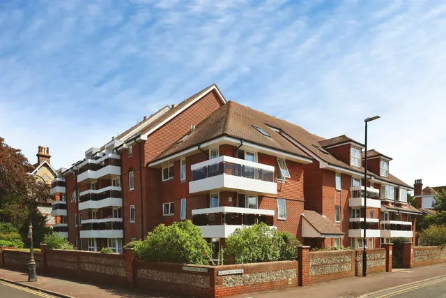 Granville Road, Eastbourne, photo 1