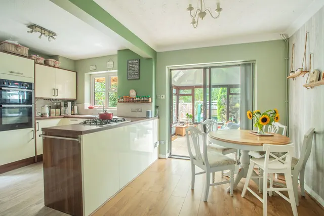Woodlands Road, Charfield, photo 2