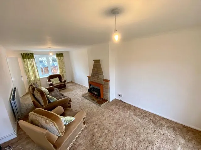Photo 3 — Manesty Crescent, Clifton, Nottingham, NG11