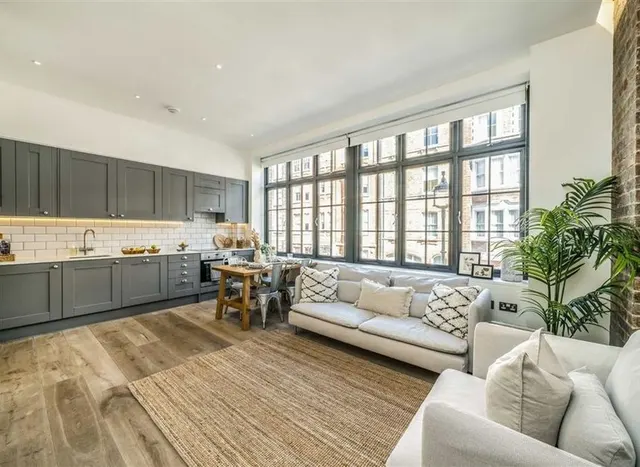 Great Titchfield Street, Fitzrovia & Covent Garden, W1W, photo 1