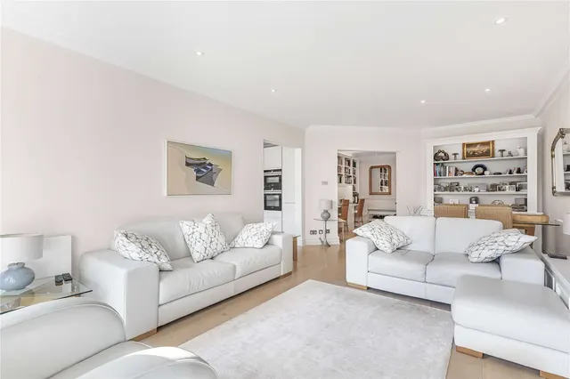 Blanchard House, 28 Clevedon Road, Twickenham, TW1 2TD, photo 1