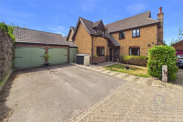 Wood Lane, Hartwell, NN7, photo 1