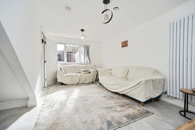 Easterly Square, Leeds, LS8, photo 3