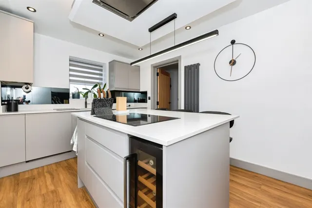 Woodside Close, Grays, RM16, photo 2