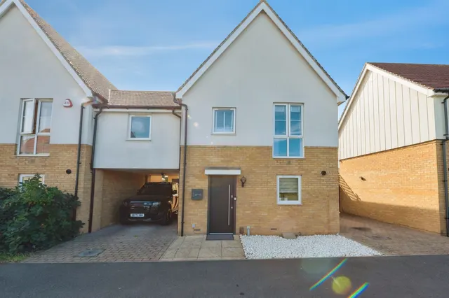 Woodside Close, Grays, RM16, photo 1