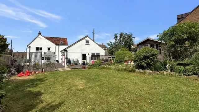 Photo 2 — Whitecroft, Dilton Marsh