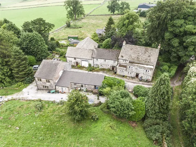 Photo 2 — Staden Lane, BUXTON, Derbyshire, SK17