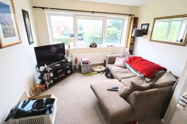 Photo 3 — Vicarage Road, Bletchley, Milton Keynes, Buckinghamshire, MK2 2HA