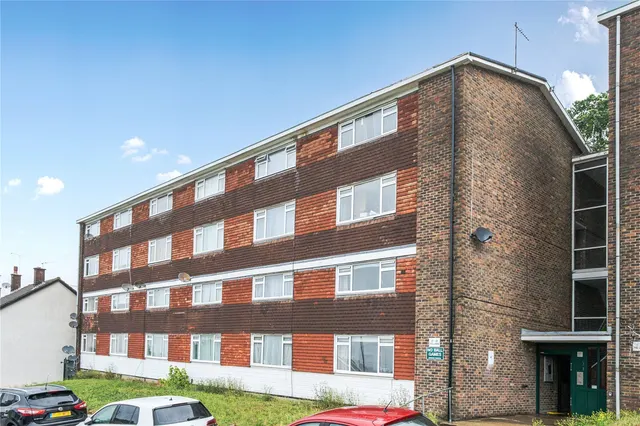 The Lawns, SE19, photo 1
