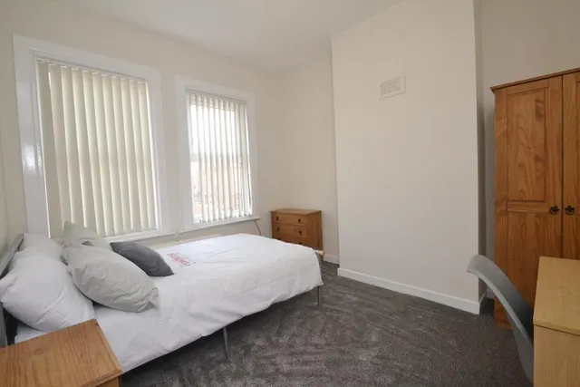 Ashfield Road, Victoria Park, M13, photo 2
