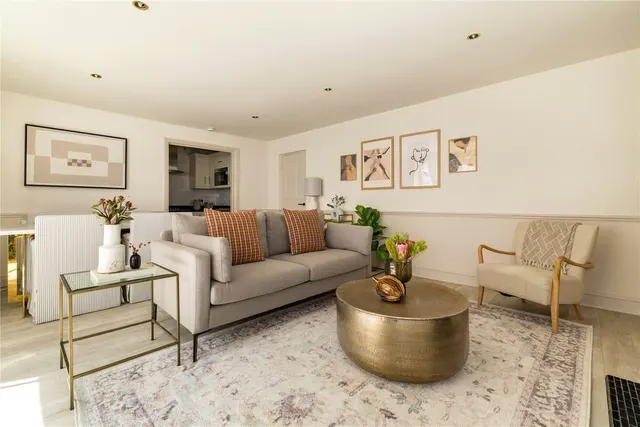 Photo 2 — Clapham Road, London, SW9