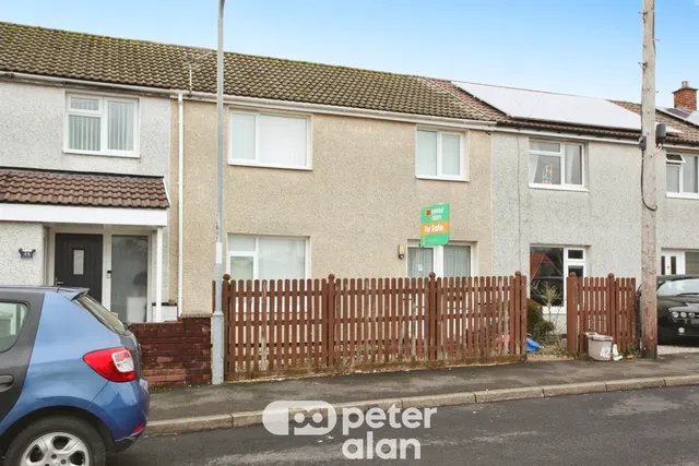 Waun Road, Cwmbran, NP44, photo 1