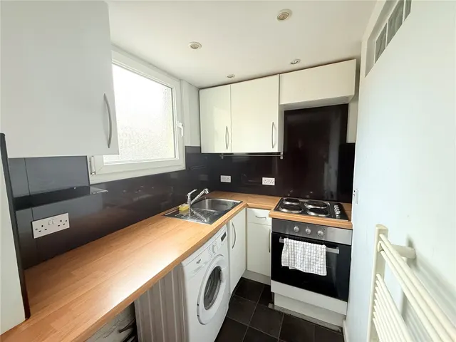 Effingham Street, Ramsgate, CT11, photo 2