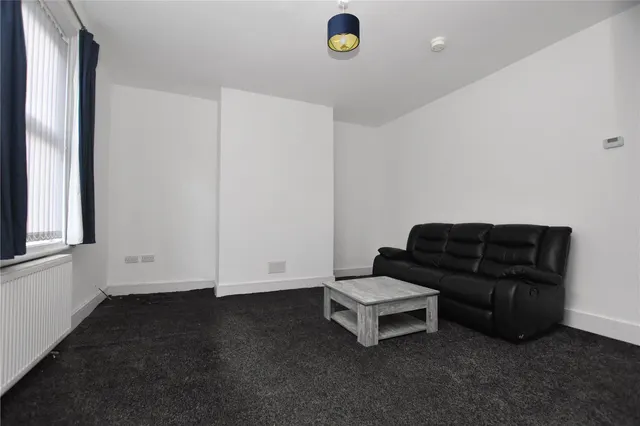 Cobden Place, Leeds, LS12, photo 2