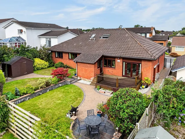 Photo 2 — 7 Glenmount Place, Ayr, KA7 4JE