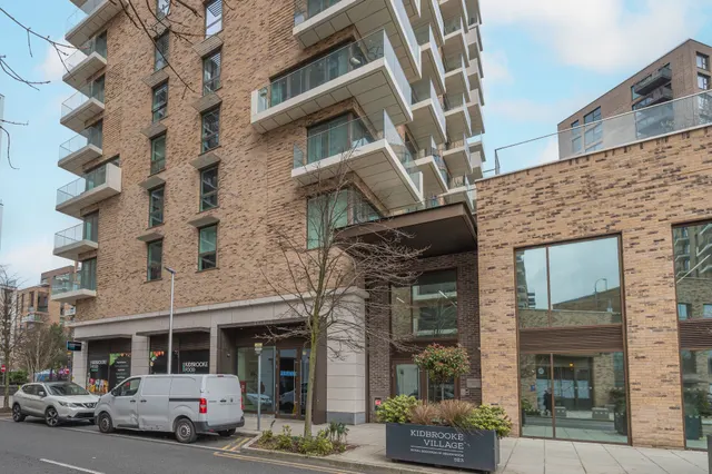 Photo 2 — Flat 804, Quill House, 1 Pegler Square, London