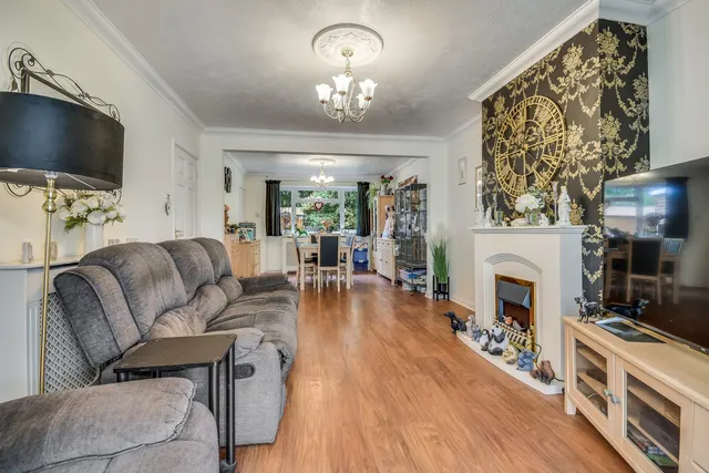 Photo 2 — 32 Peel Road, Chelmsford, Essex, CM2 6AH