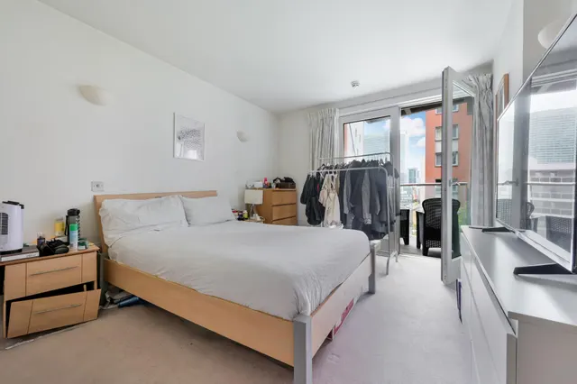 New Providence Wharf, E14, photo 3
