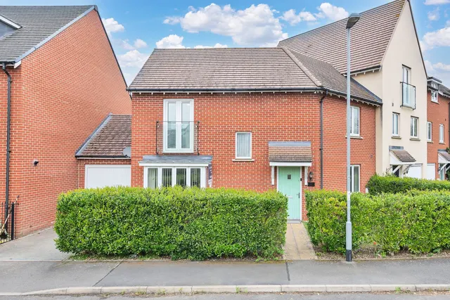 Garner Drive, St. Ives, PE27 6AA, photo 1