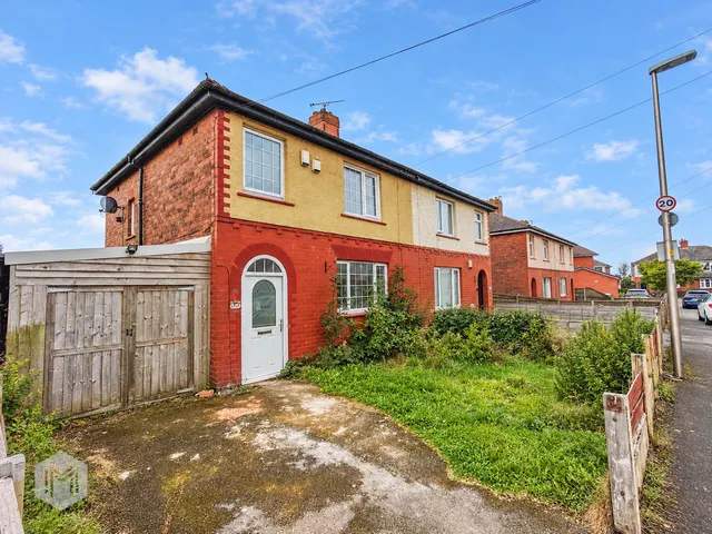 Malton Road, Worsley, M28, photo 1