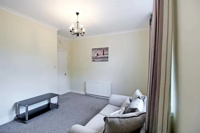 Chestnut Row, Aberdeen, AB25, photo 2