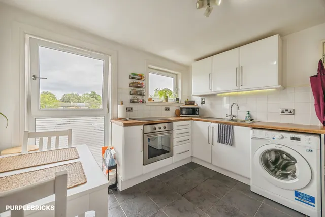 Barntongate Drive, Edinburgh, EH4, photo 2