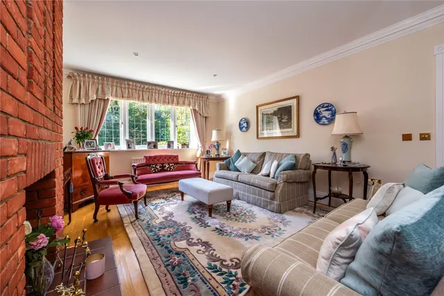 Rykens Lane, Betchworth, RH3, photo 2