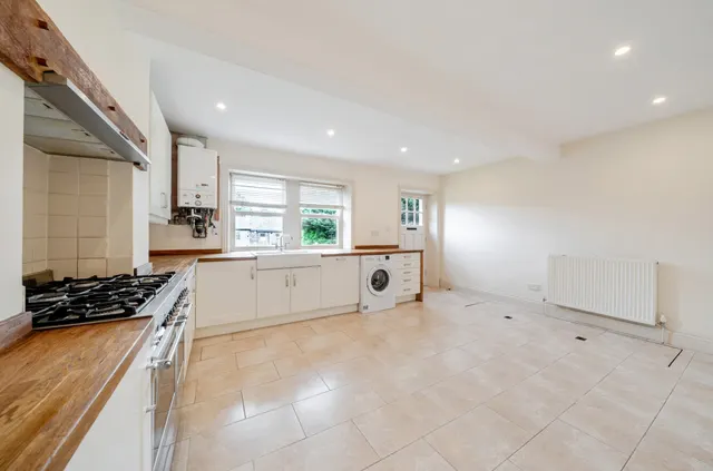 Thornhill Street, Calverley, LS28, photo 3