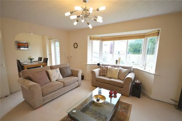 Enbourne Drive, Pontprennau, CF23, photo 3