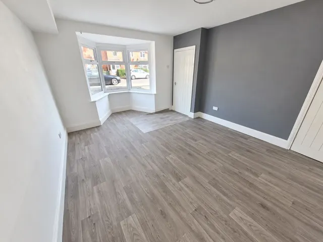 Hornsey Road, Kingstanding, B44, photo 2
