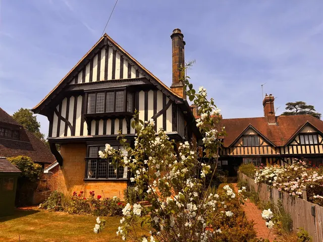 The Green, Leigh, photo 1