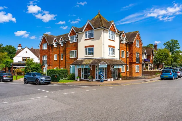 7 Boundary House, 1 Kings Road, Guildford, photo 1