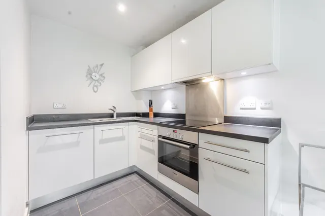 Stanmore, HA7, photo 3