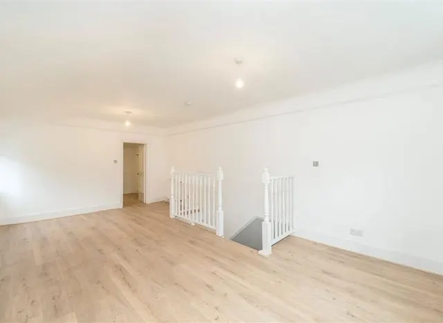 Photo 3 — Jerningham Road, New Cross, SE14