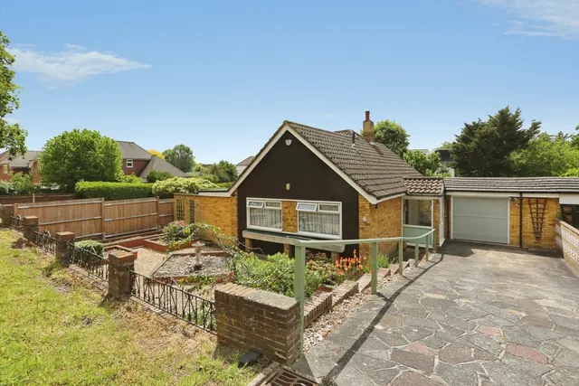 Gates Green Road, West Wickham, BR4, photo 1