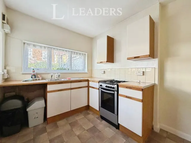 Guildford Road, Portsmouth, PO1, photo 3