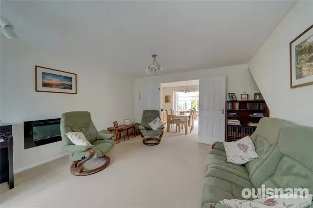 Photo 2 — Showell Grove, Droitwich, Worcestershire, WR9 8UD