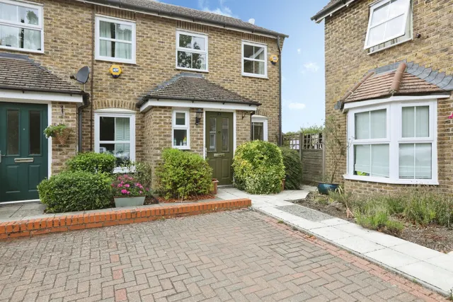 Hilda Dukes Way, EAST GRINSTEAD, photo 1