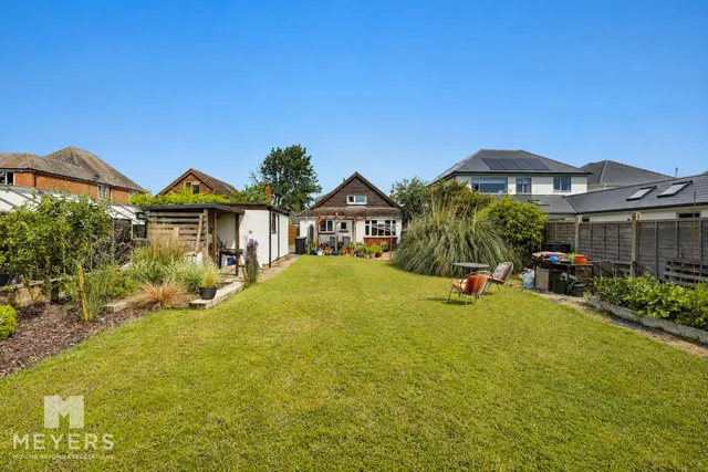 Flambard Avenue, Christchurch, BH23, photo 3