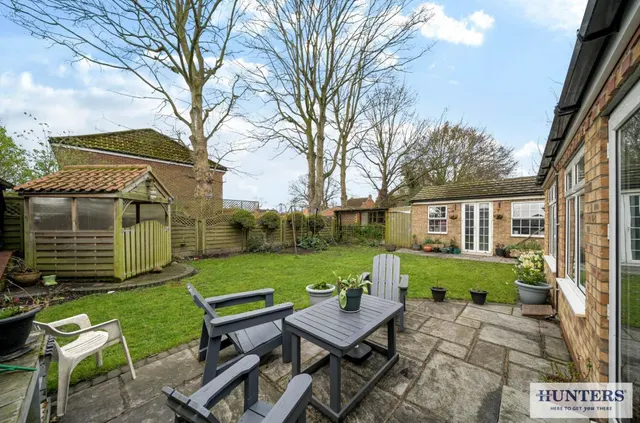 York Road, Barlby, YO8, photo 1