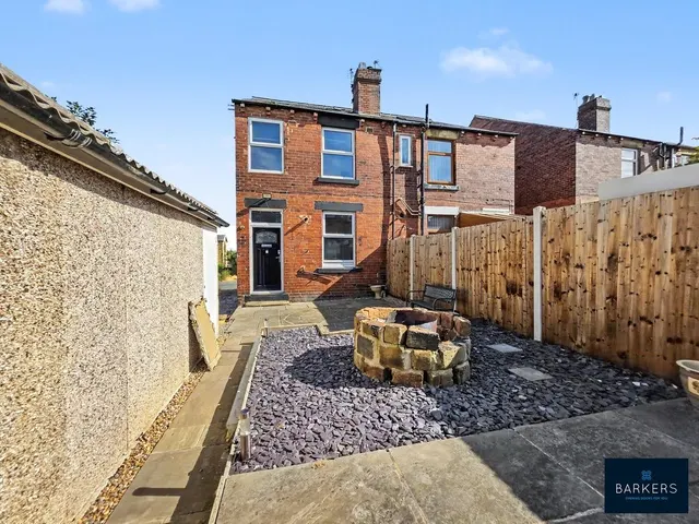 Pearl Street, Batley WF17 8HJ, photo 1