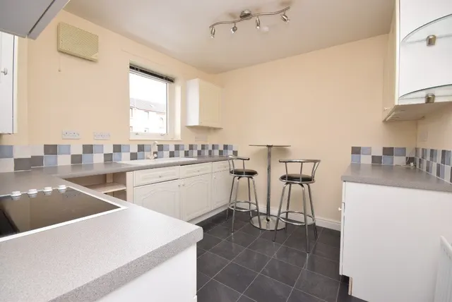 Gogarloch Road, Edinburgh, EH12, photo 2